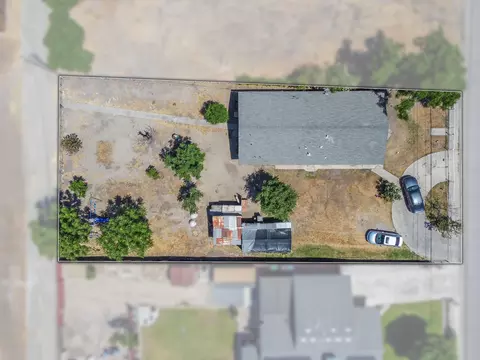 1012 Pickerell Ave, Corcoran, CA 93212 photo 8