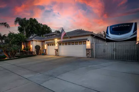 197 Hampton St, Tulare, CA 93274 photo 4