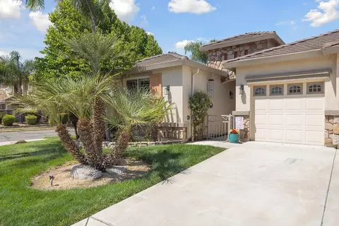 197 Hampton St, Tulare, CA 93274 photo 6
