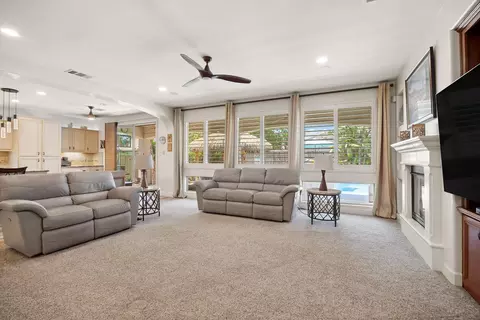 197 Hampton St, Tulare, CA 93274 photo 16