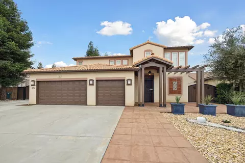 1751 Maduro Ct, Tulare, CA 93274