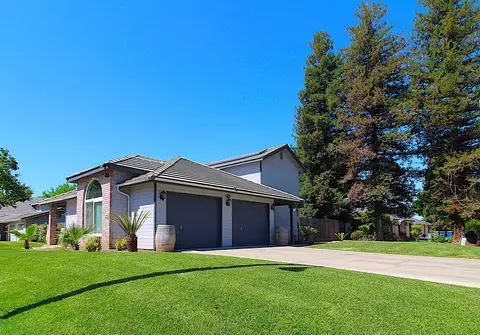 Exterior - 210 Hampton Ct, Exeter, CA 93221 photo 3 of 8
