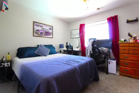 Bedroom - 210 Hampton Ct, Exeter, CA 93221 photo 5 of 5