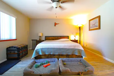 Bedroom - 210 Hampton Ct, Exeter, CA 93221 photo 2 of 5