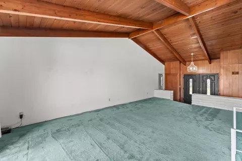 Living - 707 W Pine St, Exeter, CA 93221 photo 7 of 10