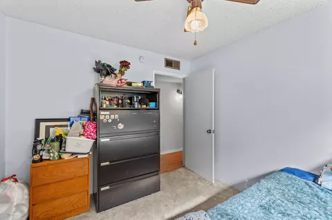 Bedroom - 707 W Pine St, Exeter, CA 93221 photo 7 of 8