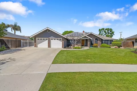 Exterior - 1314 Lincoln Ln, Lemoore, CA 93245 photo 2 of 14