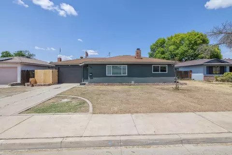 955 W San Gabriel Ave, Clovis, CA 93612