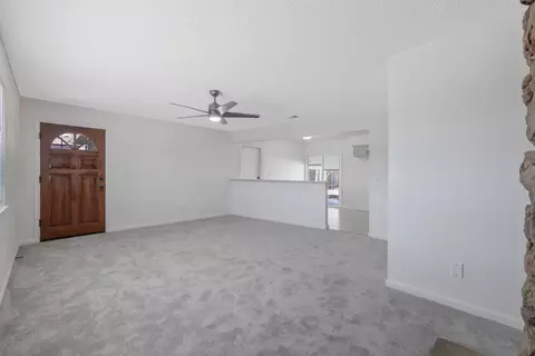 955 W San Gabriel Ave, Clovis, CA 93612 photo 8