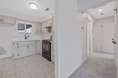 955 W San Gabriel Ave, Clovis, CA 93612 photo 18