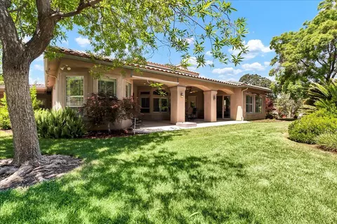 16574 Coyote Dr, Springville, CA 93265