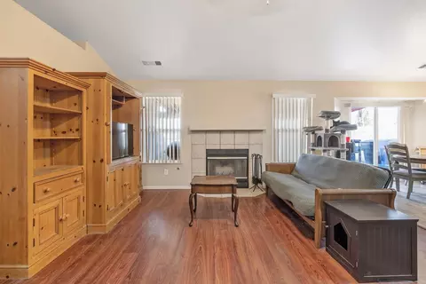 Living - 1349 Van Ct, Hanford, CA 93230 photo 1 of 3