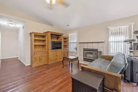 Living - 1349 Van Ct, Hanford, CA 93230 photo 2 of 3