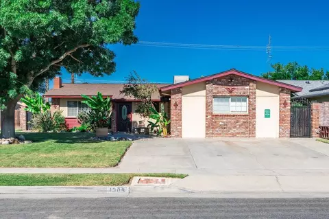 1308 Mildred St, Hanford, CA 93230