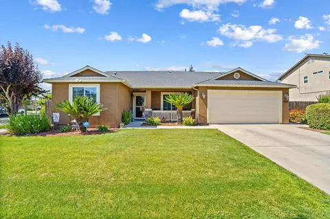 1910 Roussanne Ave, Tulare, CA 93274