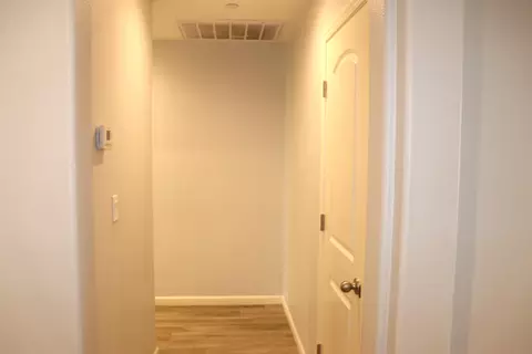 Entry Way - 1884 Clover Dr, Dinuba, CA 93618 photo 3 of 8