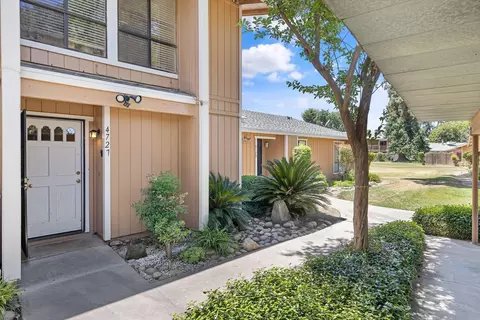 4727 W School Ave, Visalia, CA 93291