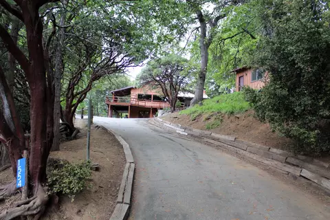 1554 James Dr, Springville, CA 93265