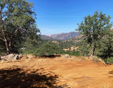 Sierra King Drive, Three Rivers, CA 93271 photo 3