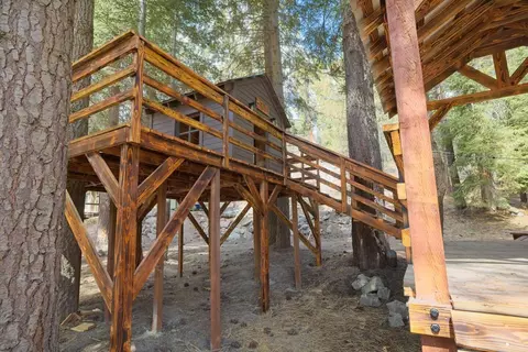 Exterior - 56981 Sequoia Dr, Springville, CA 93265 photo 7 of 7