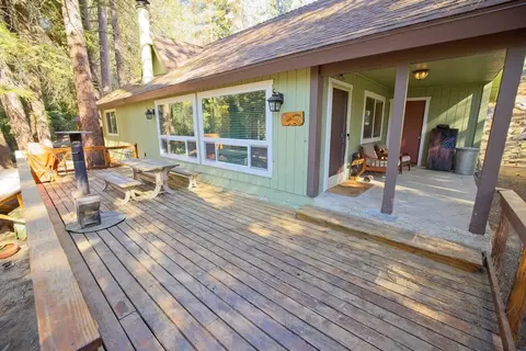 Exterior - 56981 Sequoia Dr, Springville, CA 93265 photo 3 of 7