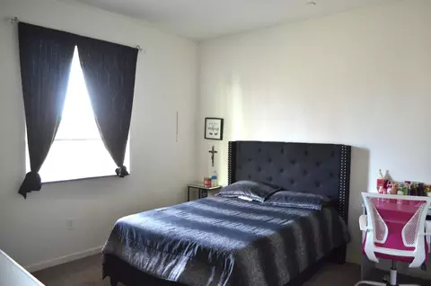 Bedroom - 3136 E Harter Ave, Visalia, CA 93292 photo 4 of 7