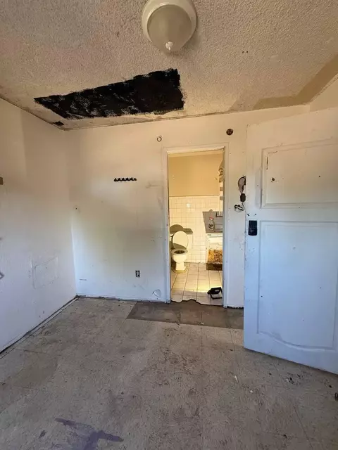 1311 W 1st St, Merced, CA 95341 photo 17