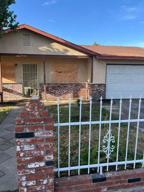 1311 W 1st St, Merced, CA 95341 photo 4