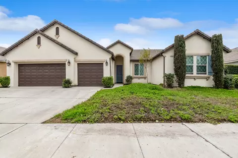 3529 W Sunnyview Ave, Visalia, CA 93291