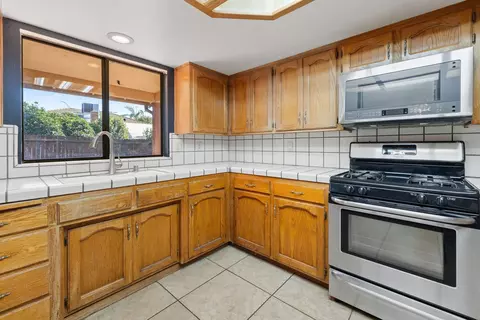 206 Windsor Ct, Exeter, CA 93221 photo 13