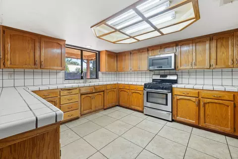 206 Windsor Ct, Exeter, CA 93221 photo 10