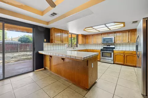 206 Windsor Ct, Exeter, CA 93221 photo 15