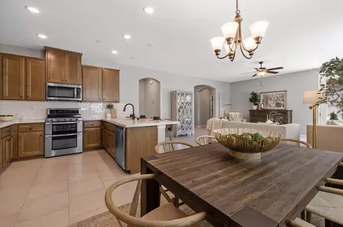 3239 N Rova Ct, Visalia, CA 93291 photo 16