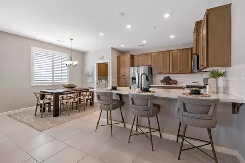 3239 N Rova Ct, Visalia, CA 93291 photo 12