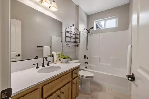 3239 N Rova Ct, Visalia, CA 93291 photo 31