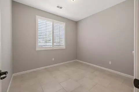 3239 N Rova Ct, Visalia, CA 93291 photo 28