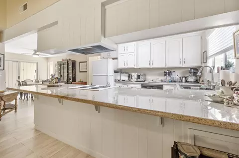 Kitchen - 1968 E Harold Ave, Visalia, CA 93292 photo 2 of 2
