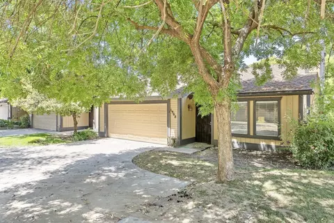 Exterior - 1968 E Harold Ave, Visalia, CA 93292 photo 7 of 9