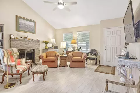 Living - 1968 E Harold Ave, Visalia, CA 93292 photo 1 of 1