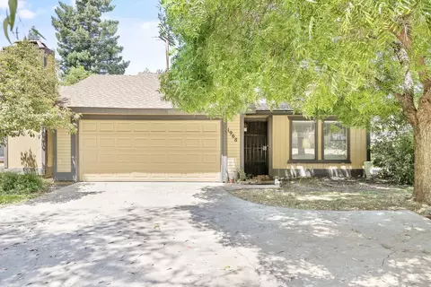 1968 E Harold Ave, Visalia, CA 93292