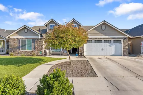 3849 W Vine Ave, Visalia, CA 93291