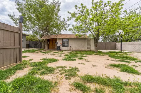1065 E Cedar Ave, Tulare, CA 93274 photo 6