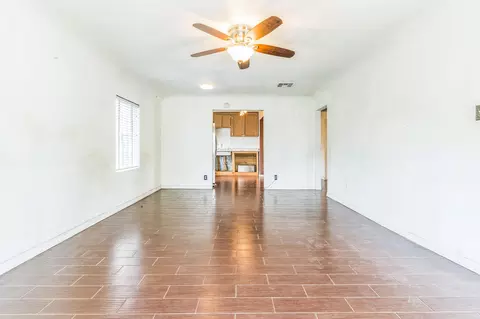 1065 E Cedar Ave, Tulare, CA 93274 photo 19