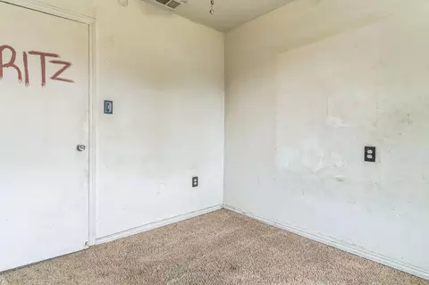 1065 E Cedar Ave, Tulare, CA 93274 photo 24