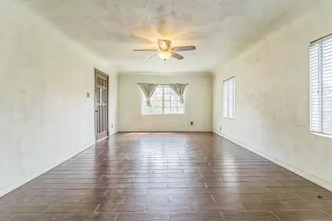 1065 E Cedar Ave, Tulare, CA 93274 photo 20