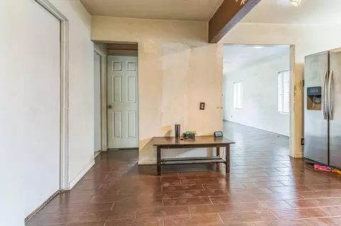 1065 E Cedar Ave, Tulare, CA 93274 photo 11