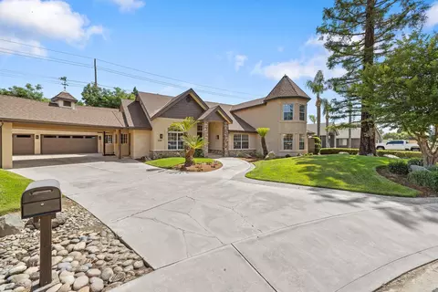 Exterior - 339 E Oak View Ave, Visalia, CA 93277 photo 4 of 14