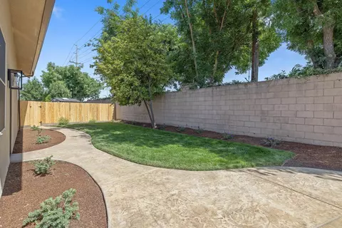 Exterior - 339 E Oak View Ave, Visalia, CA 93277 photo 11 of 14