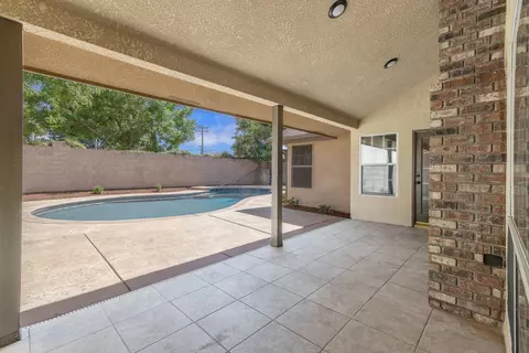 Exterior - 339 E Oak View Ave, Visalia, CA 93277 photo 6 of 14