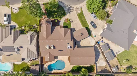 View/Area - 339 E Oak View Ave, Visalia, CA 93277 photo 1 of 4